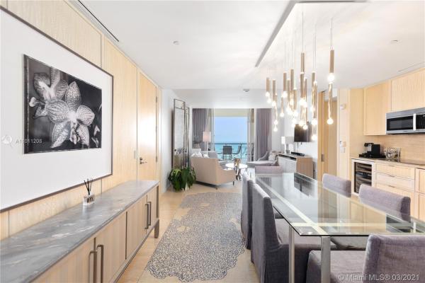 Bal Harbour Center, 9703 Collins Ave #2501, Bal Harbour, Florida 33154, image 2