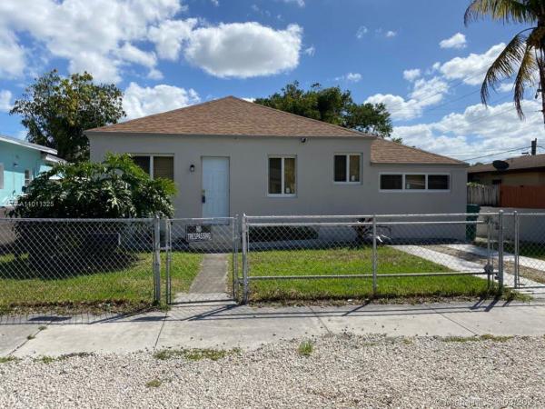 Stephens Manor, 754 NW 77th Ter, Gladeview, Florida 33150, image 2