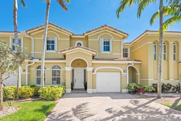 Kendall Breeze West, 11665 SW 138th Ave, The Hammocks, Florida 33186, image 2