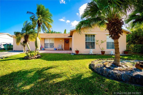 Meadow Wood Manor, 13050 SW 260th St, Princeton, Florida 33032, image 2