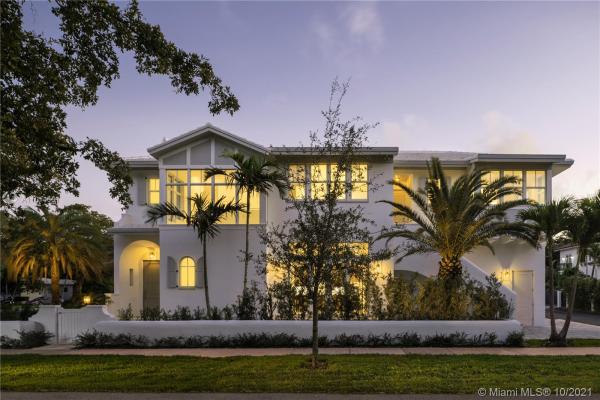 The Ponce, 3400 Ponce De Leon Blvd, Coral Gables, Florida 33134, image 2