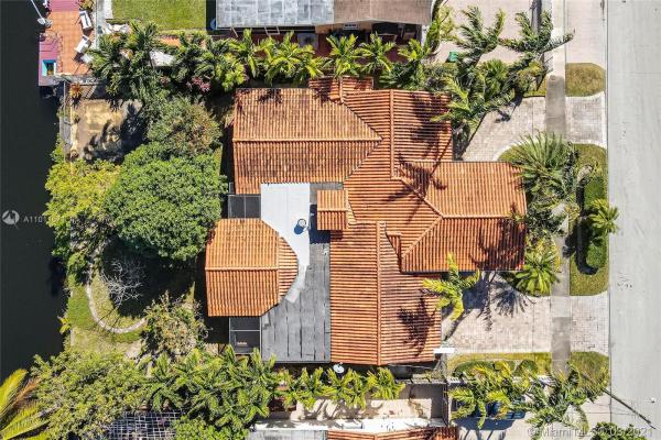 Coral Park Estates, 1515 SW 99th Ct, University Park, Florida 33174, image 2