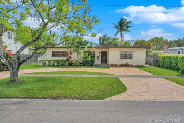 Camner Manor, 6340 SW 16th St, West Miami, Florida 33155, image 2