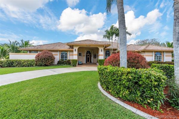 Whispering Pines, 13280 SW 33rd Ct, Davie, Florida 33330, image 2