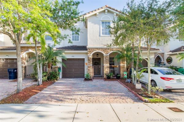 The Cove At Isles Of Bayshore, 8960 SW 226th Ter, Cutler Bay, Florida 33190, image 2
