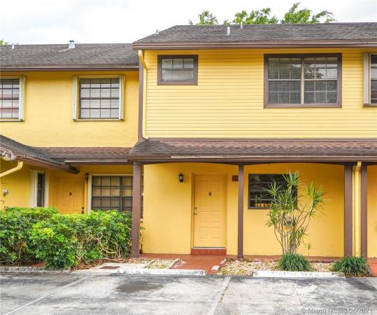 Townhomes Of Monterey, 1086 NE 209th Ter, Ives Estates, Florida 33179, image 2