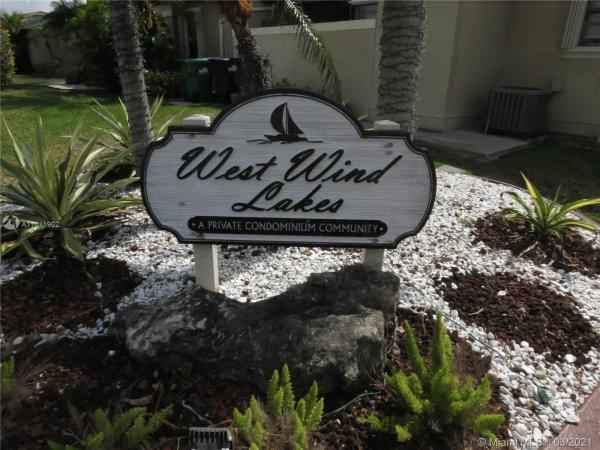 Westwind Lakes Garden Homes, 6601 SW 152nd Ct #40-01, Kendall West, Florida 33193, image 2