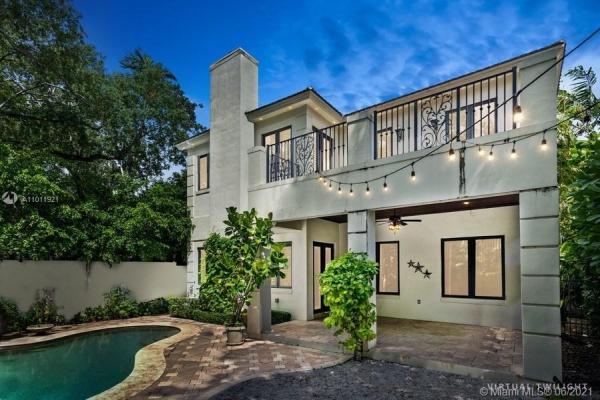Brickells Flagler, 1672 Micanopy Ave, Miami, Florida 33133, image 2