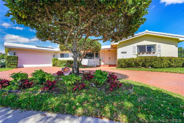 9299 NW 13th Ave, Pinewood, Florida 33147, image 2