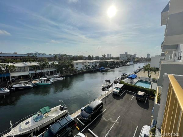 Bayview Point, 3770 NE 171 St #401, North Miami Beach, Florida 33160, image 2