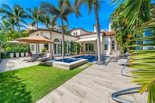 Valencia Estates, 6921 Valencia Dr, Fisher Island, Florida 33109, image 2