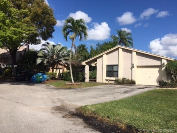 The Crossings, 13469 SW 108th St Cir S, The Crossings, Florida 33186, image 2