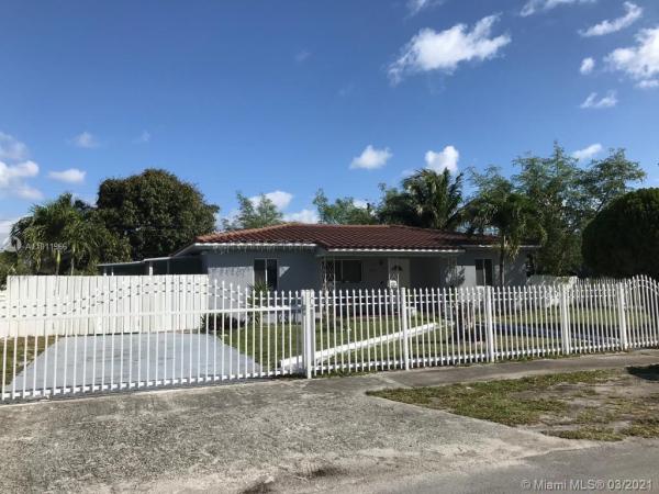 Norwood, 325 NW 189th St, Miami Gardens, Florida 33169, image 2