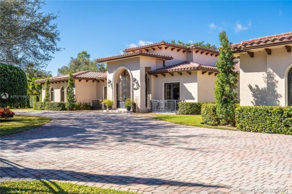 Killian Acres, 10900 SW 61st Ct, Pinecrest, Florida 33156, image 2