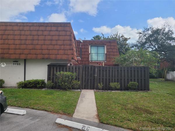 The Pines, 2095 White Pine Cir #D, Greenacres, Florida 33415, image 2
