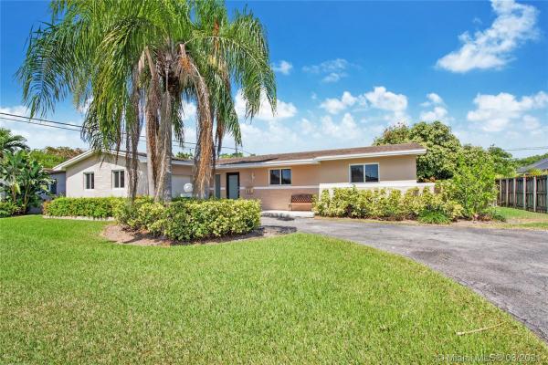 Catalina Heights, 9121 SW 66th Ter, Sunset, Florida 33173, image 2