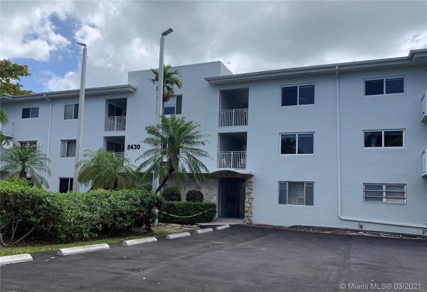 Keystone Gardens, 2430 NE 135th St #102, North Miami, Florida 33181, image 2