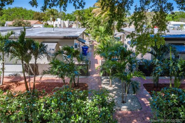 Hollywood South Side, 1925 Dewey St #1-4, Hollywood, Florida 33020, image 2