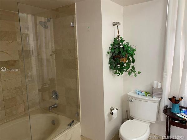 Tower At Biscayne Cove, Aventura, Florida 33160, image 2