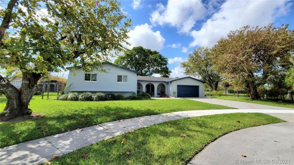 Kendale South, 10240 SW 106th St, Kendall, Florida 33176, image 2