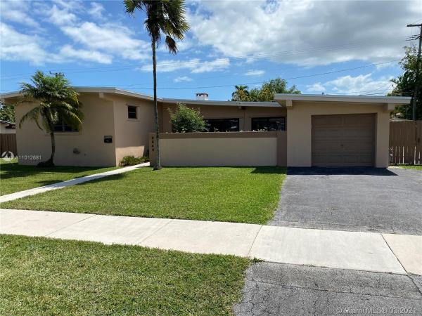 Cutler Ridge, 9640 Martinique Dr, Cutler Bay, Florida 33189, image 2