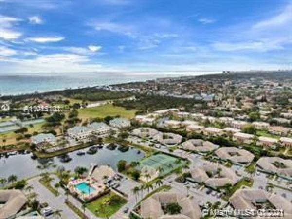 Bella Vista, 1127 E Seminole Ave #21B, Jupiter, Florida 33477, image 2