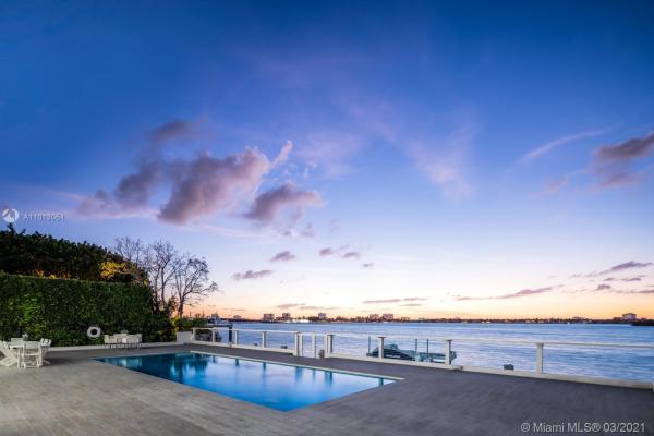 Bay Harbor Islands Residential, 10000 W Broadview Dr, Bay Harbor Islands, Florida 33154, image 2
