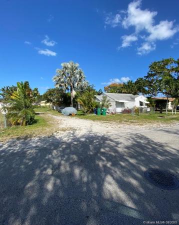 Harriette Park, 2549 NE 190th St, Ojus, Florida 33180, image 2