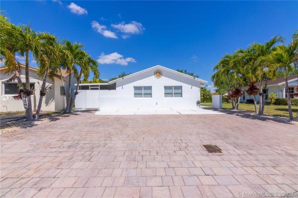 Bent Tree, 4229 SW 138th Ct, Kendale Lakes, Florida 33175, image 2