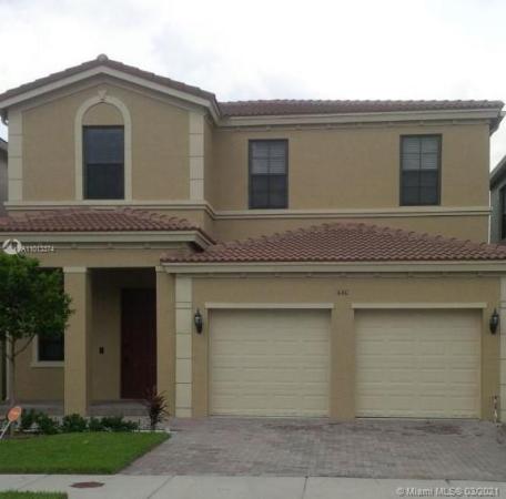 Champion Lakes, 640 NE 191st St, Ives Estates, Florida 33179, image 2