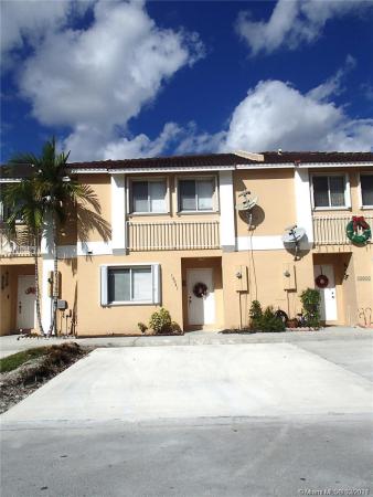 Weitzer Serena Lakes Townhomes, 14041 SW 178th St, Richmond West, Florida 33177, image 2