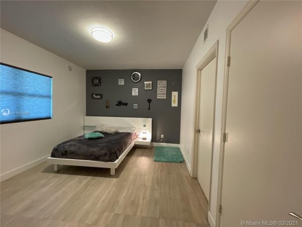 One Fifty One At Biscayne, 14951 Royal Oaks Ln #407, North Miami, Florida 33181, image 2