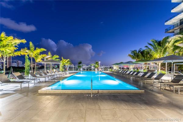 Aventura Parksquare Residences, 2960 NE 207th St #906, Aventura, Florida 33180, image 2