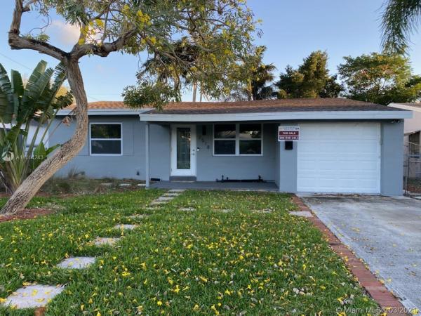 Hollywood Park, 2518 Roosevelt St, Hollywood, Florida 33020, image 2