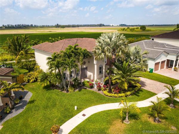 Kendalland, 8212 SW 166th Pl, Kendall, Florida 33193, image 2