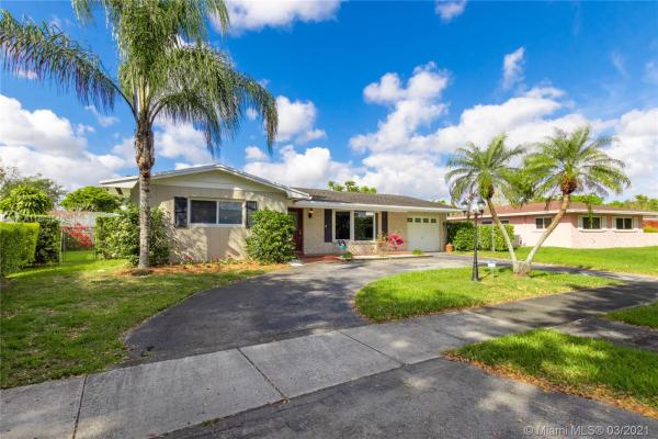 Kendale Lakes No HOA, 7740 SW 146th Rd, Kendale Lakes, Florida 33183, image 2