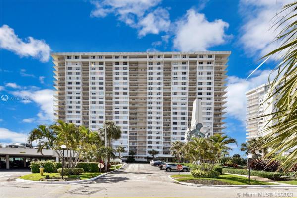Arlen House Central, 300 Bayview Dr #2009, Sunny Isles Beach, Florida 33160, image 2