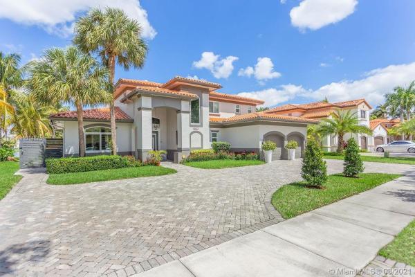 Silvercrest North, 8021 NW 159th Ter, Miami Lakes, Florida 33016, image 2