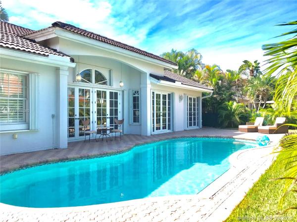 Graham West, 8325 NW 161st Ter, Miami Lakes, Florida 33016, image 2