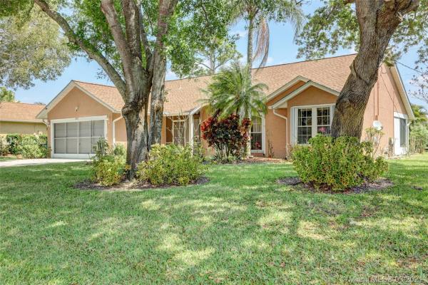 1911 SE Camden St, Florida 34952, image 2