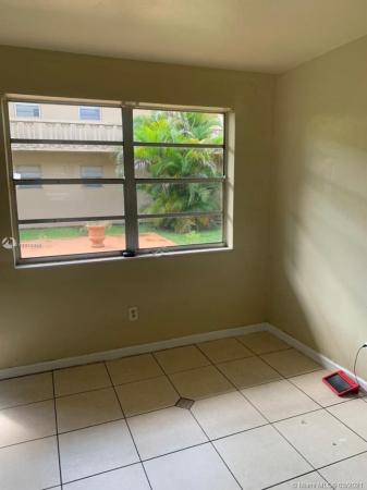 1350 NE 119th St #135001, Unincorporated Dade County, Florida 33161, image 2