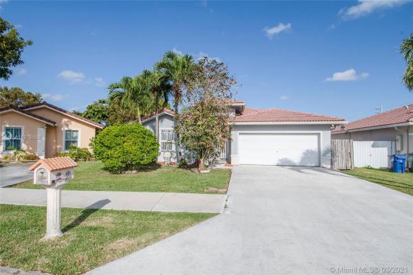 Abel Homes At Cambridge Estates, 27861 SW 134th Pl, Three Lakes, Florida 33032, image 2
