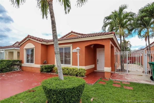 Weitzer Serena Lakes West, 17404 SW 142nd Pl, Richmond West, Florida 33177, image 2