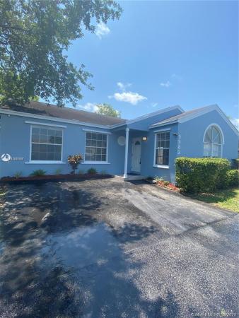 Catalina West, 9982 SW 222nd St, Cutler Bay, Florida 33190, image 2