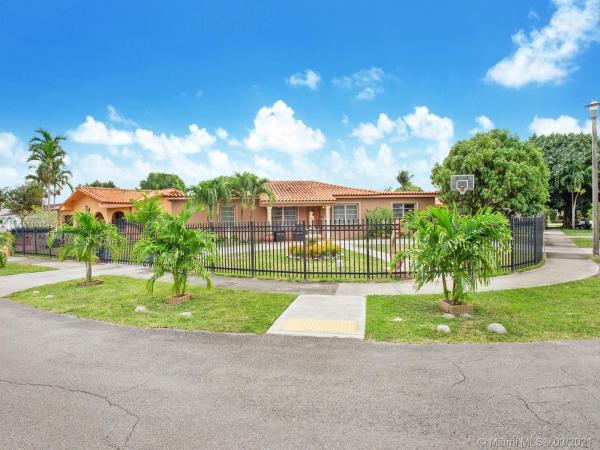 Tamiami Gardens, 7240 SW 6th St, Miami, Florida 33144, image 2