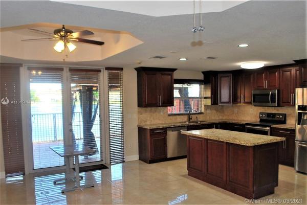 3059 SW 153rd Path #3059, Unincorporated Dade County, Florida 33185, image 2
