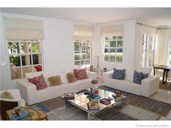 Mediterranean Village, 3700 Island Blvd #C104, Aventura, Florida 33160, image 2