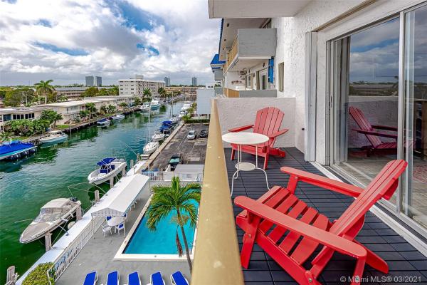 Bayview Point, 3770 NE 171st St #503-B, North Miami Beach, Florida 33160, image 2
