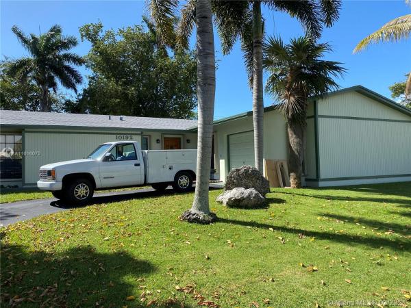 Bel Aire, 10192 SW 200th St, Cutler Bay, Florida 33157, image 2
