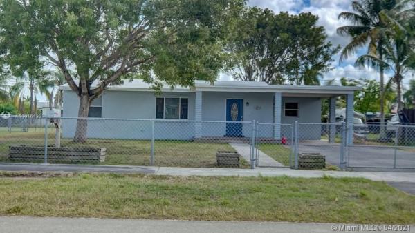 Sky Vista, 1340 NE 12th, Leisure City, Florida 33033, image 2